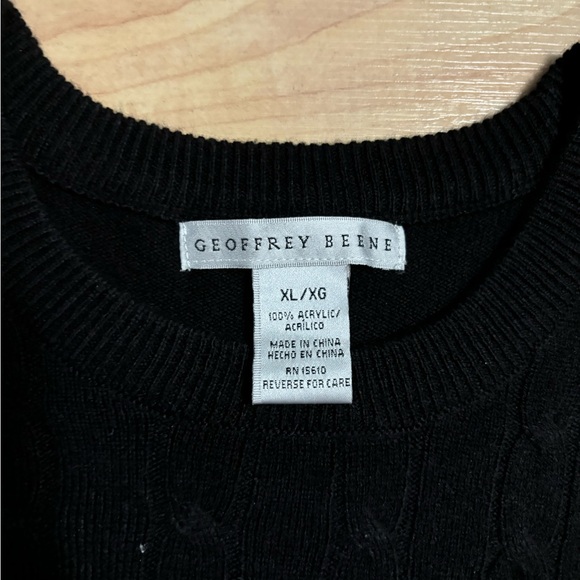 Geoffrey Beene Knit Sweater - Picture 2 of 2